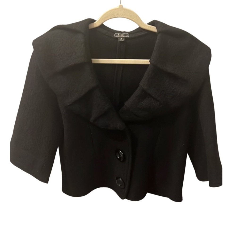 100% Black Wool Woman’s Lisa International Blazer coat